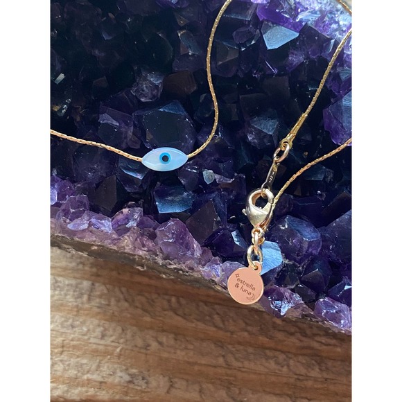 *Jasmin* Dainty Evil Eye Necklace - Picture 4 of 5